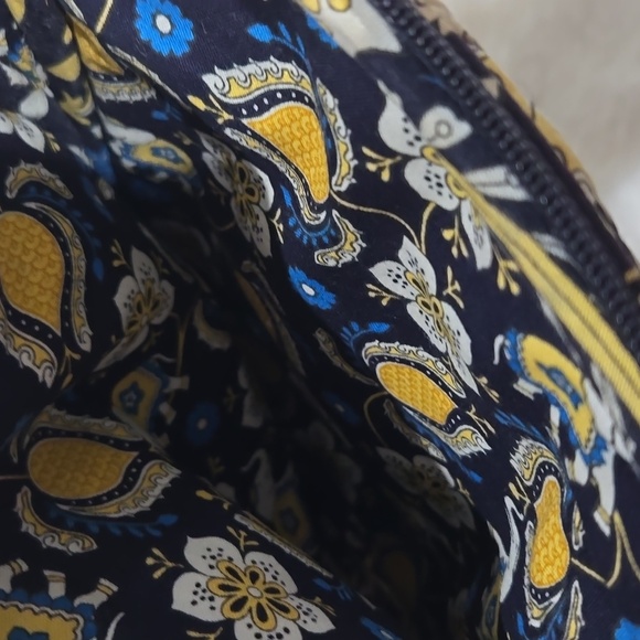 Vera Bradley crossbody bag with multiple pockets. Black, blue, white, yellow - Picture 7 of 9